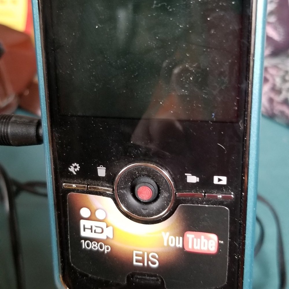 Pocket video camera